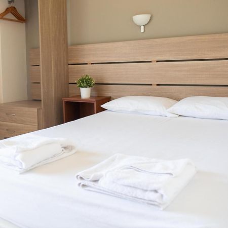Tota Marinou Hotell Áji Apóstoli Eksteriør bilde
