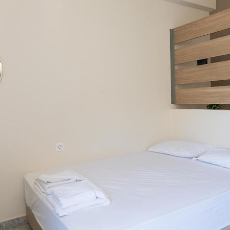 Tota Marinou Hotell Áji Apóstoli Eksteriør bilde