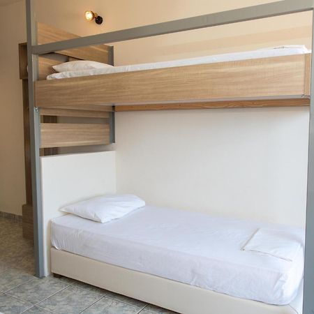 Tota Marinou Hotell Áji Apóstoli Eksteriør bilde